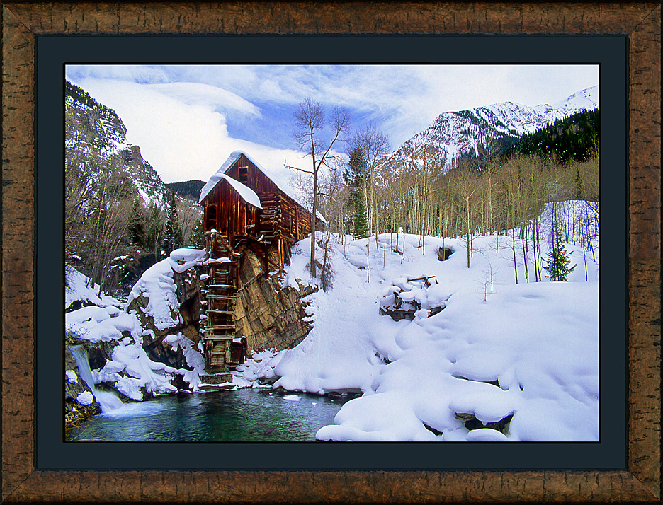 Framed Crystalline Solitude