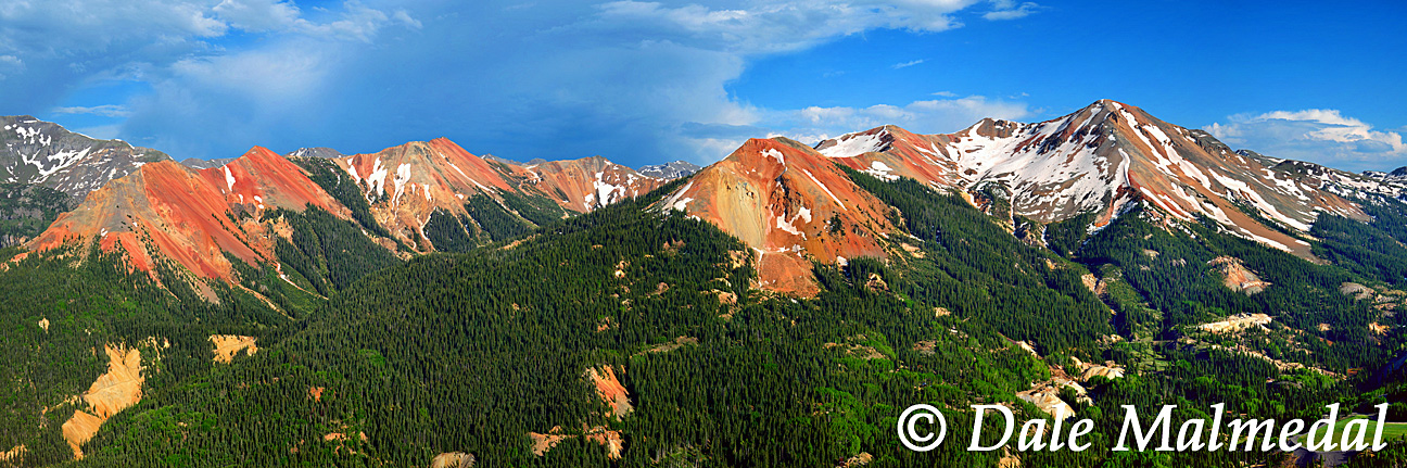 red mountains pano